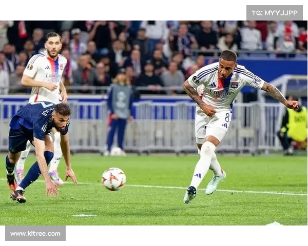 里昂新赛季将确定参加欧联杯 并力争突破小组赛晋级阶段